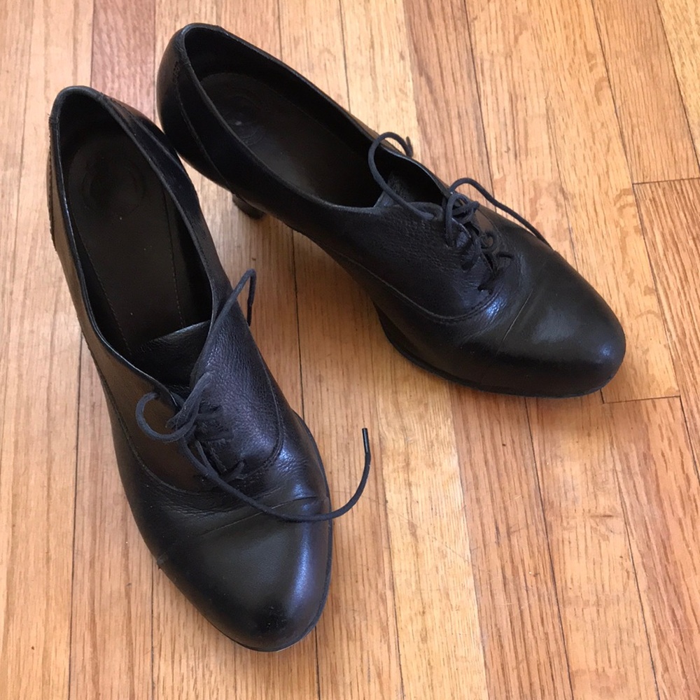 Nurture black heeled oxfords size 9